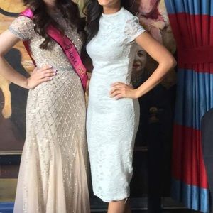 White lace midi dress (Windsor)